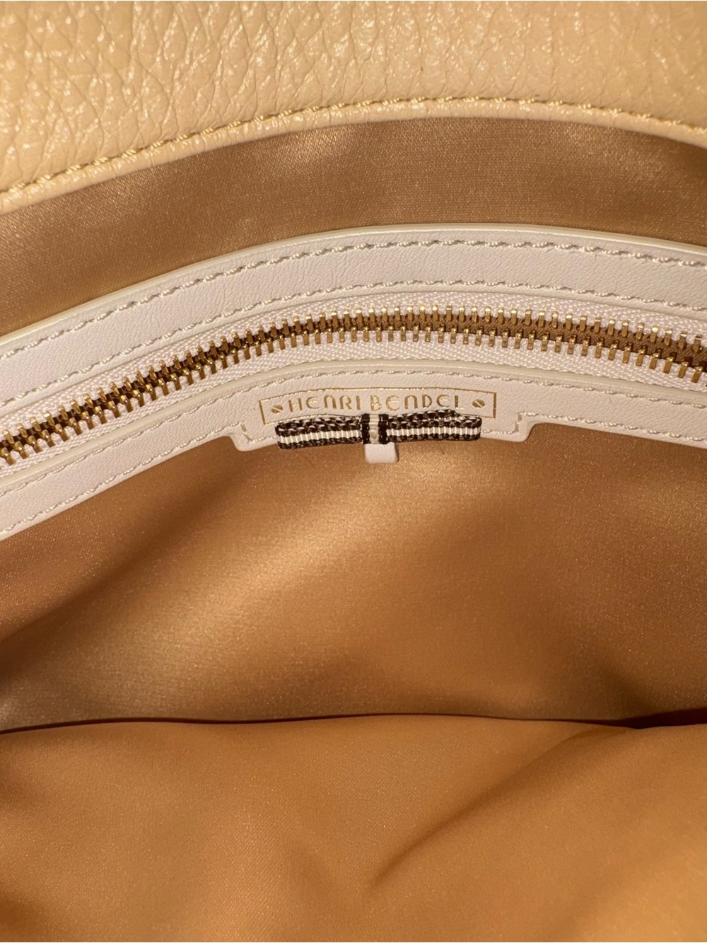 henri bendel Cream Crossbody Bag with Gold Chain Satchel - Picture 4 of 8